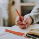 estudiar-oposiciones-por-libre-o-en-una-academia